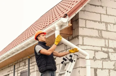 Pose et remplacement de gouttières à Carayac